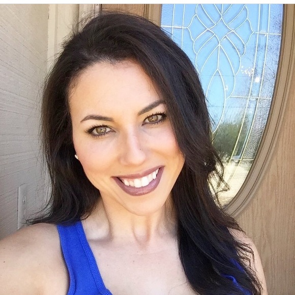 📣Meet your Posher, Megan Jewel - Picture 2 of 5